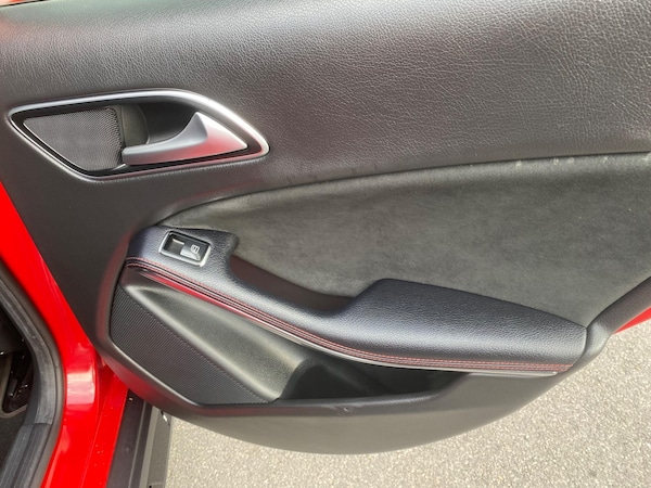 Used Mercedes-Benz GLA 2020 for sale - 75670787: Photo 35