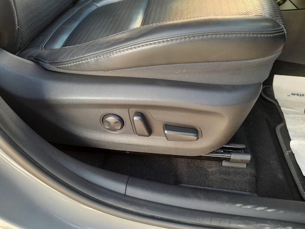 Used Hyundai KONA 2020 for sale - 76152904: Photo 14