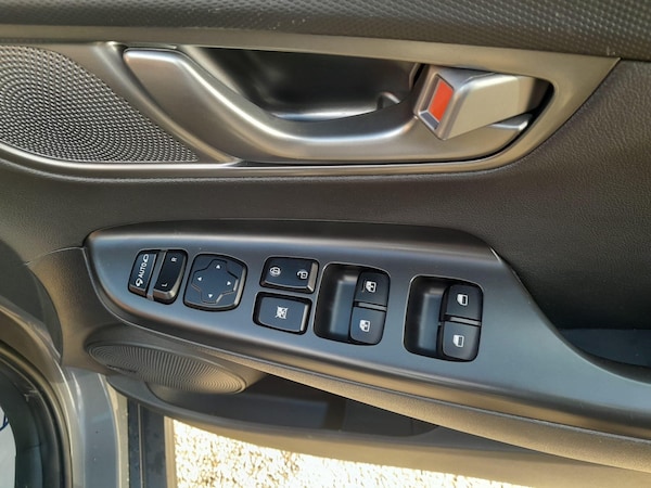 Used Hyundai KONA 2020 for sale - 76152904: Photo 15