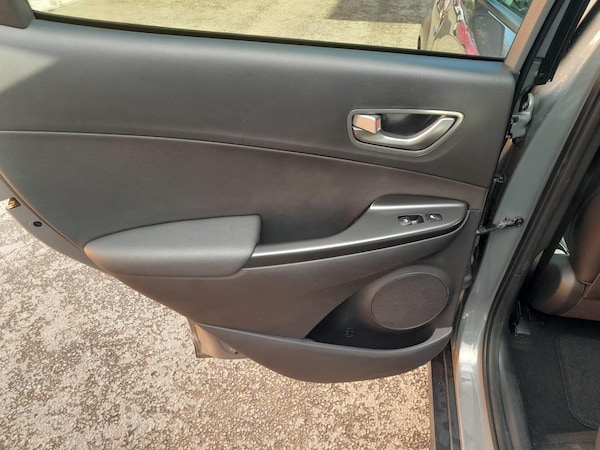 Used Hyundai KONA 2020 for sale - 76152904: Photo 27