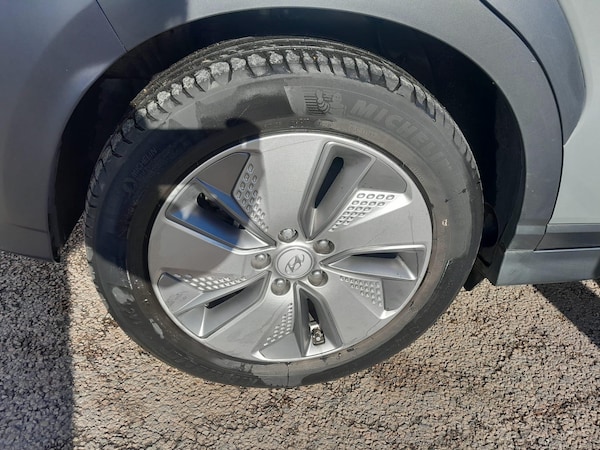 Used Hyundai KONA 2020 for sale - 76152904: Photo 8