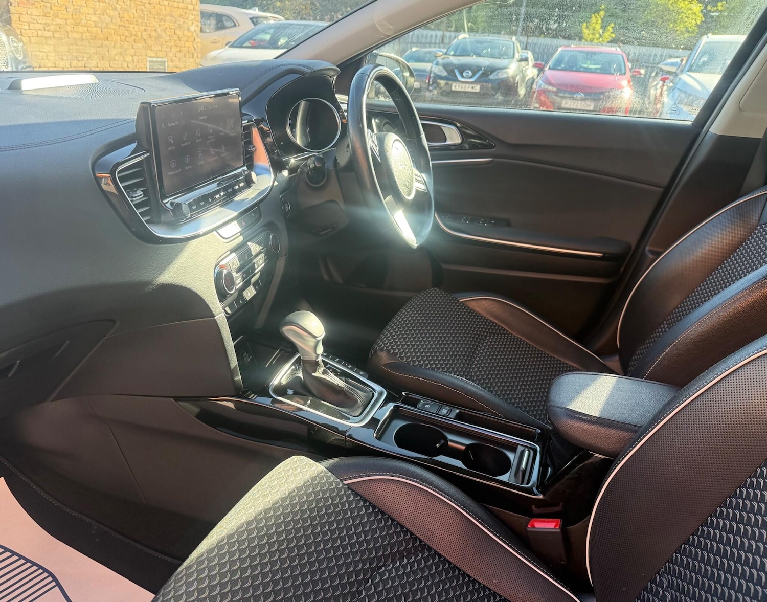 Used Kia XCeed 2023 for sale - 75905369: Photo 9