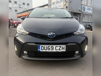 Used Toyota Prius+ 2019 for sale - 76084014: Photo