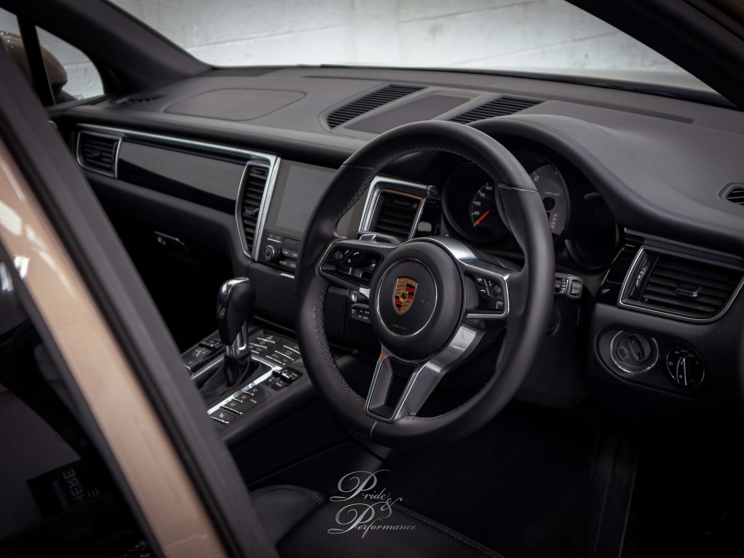 Used Porsche Macan 2017 for sale - 76971041: Photo 19