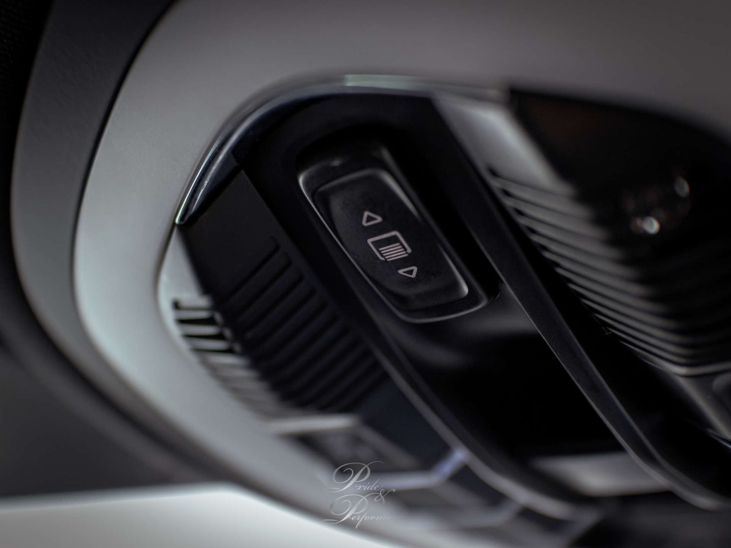 Used Porsche Macan 2017 for sale - 76971041: Photo 43