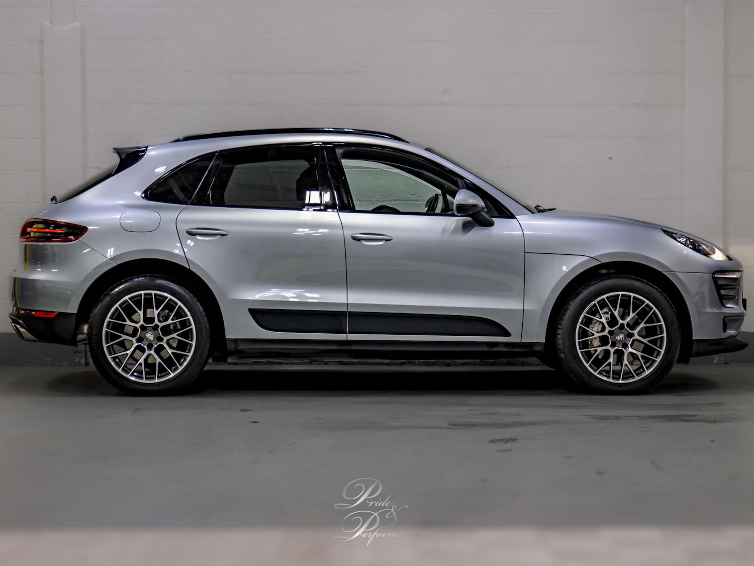 Used Porsche Macan 2017 for sale - 76971041: Photo 9