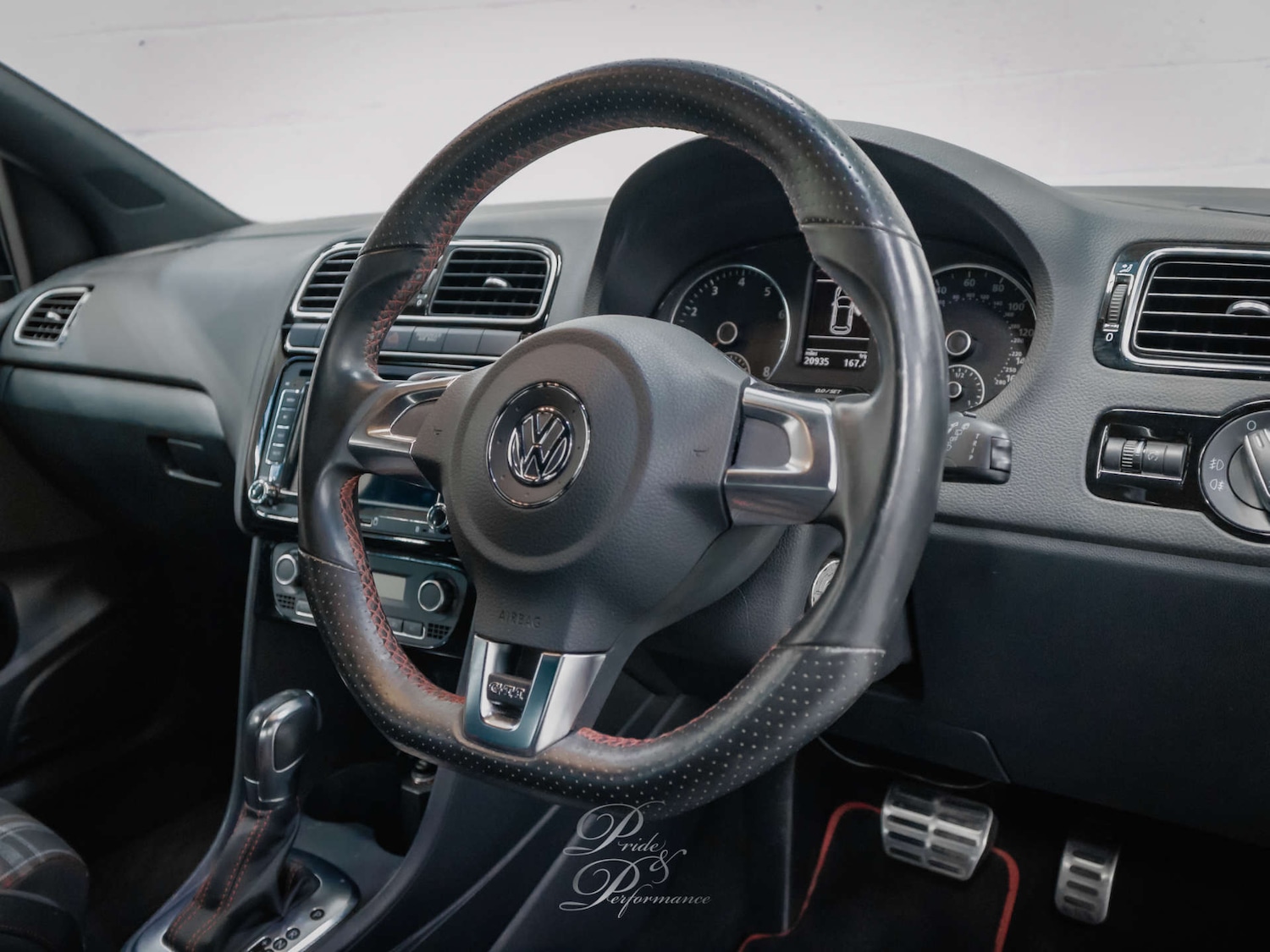 Used Volkswagen Polo 2011 for sale - 76098821: Photo 30