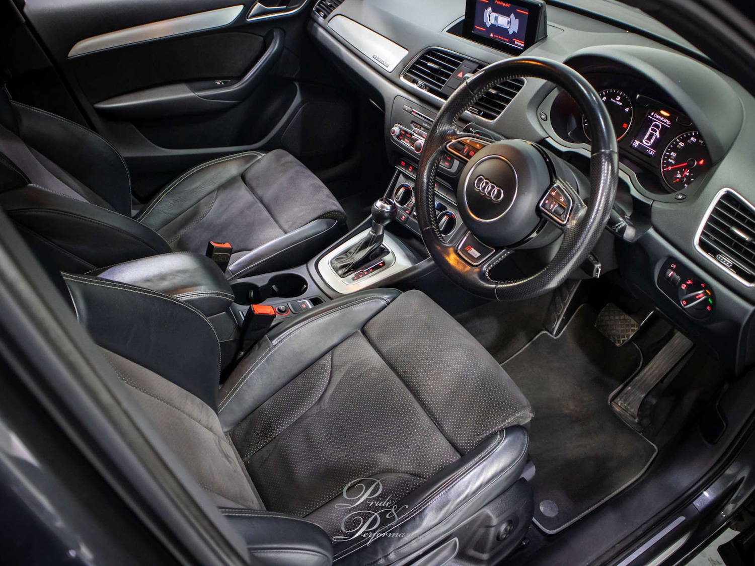 Used Audi Q3 2016 for sale - 77802723: Photo 2