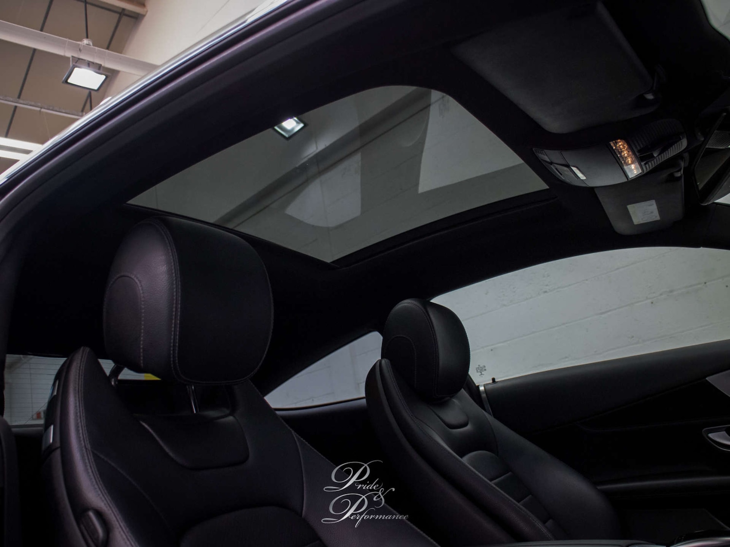 Used Mercedes-Benz C Class 2017 for sale - 77349820: Photo 12