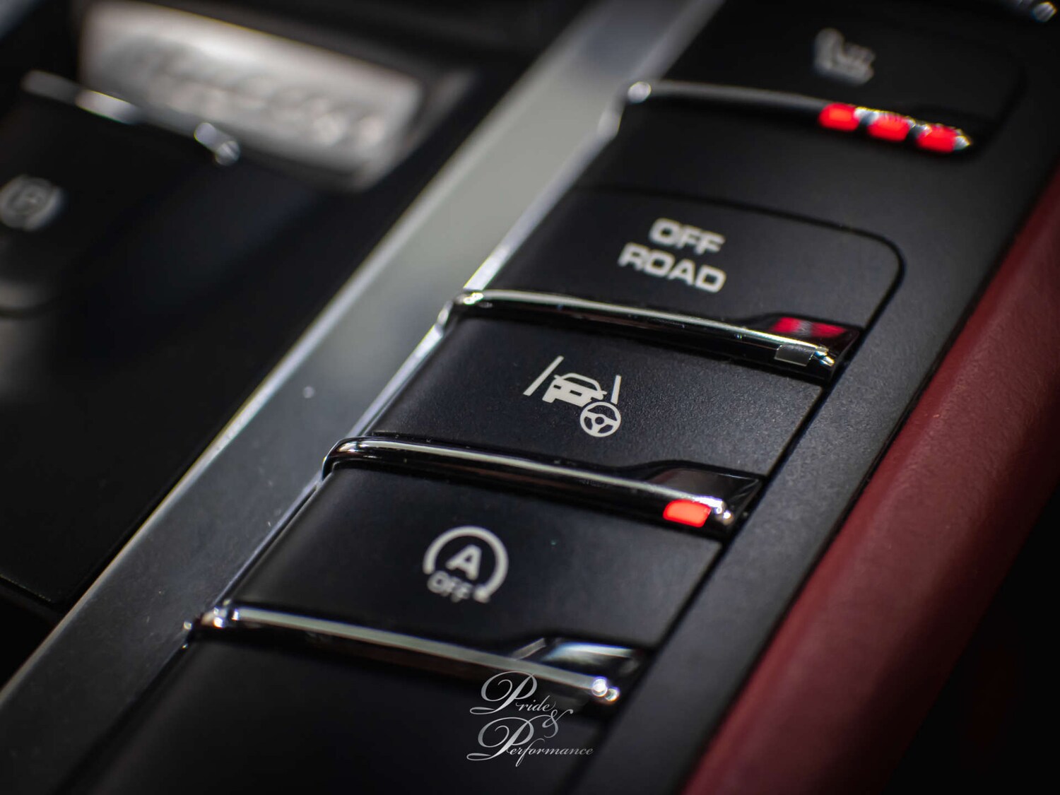 Used Porsche Macan 2015 for sale - 77575736: Photo 29