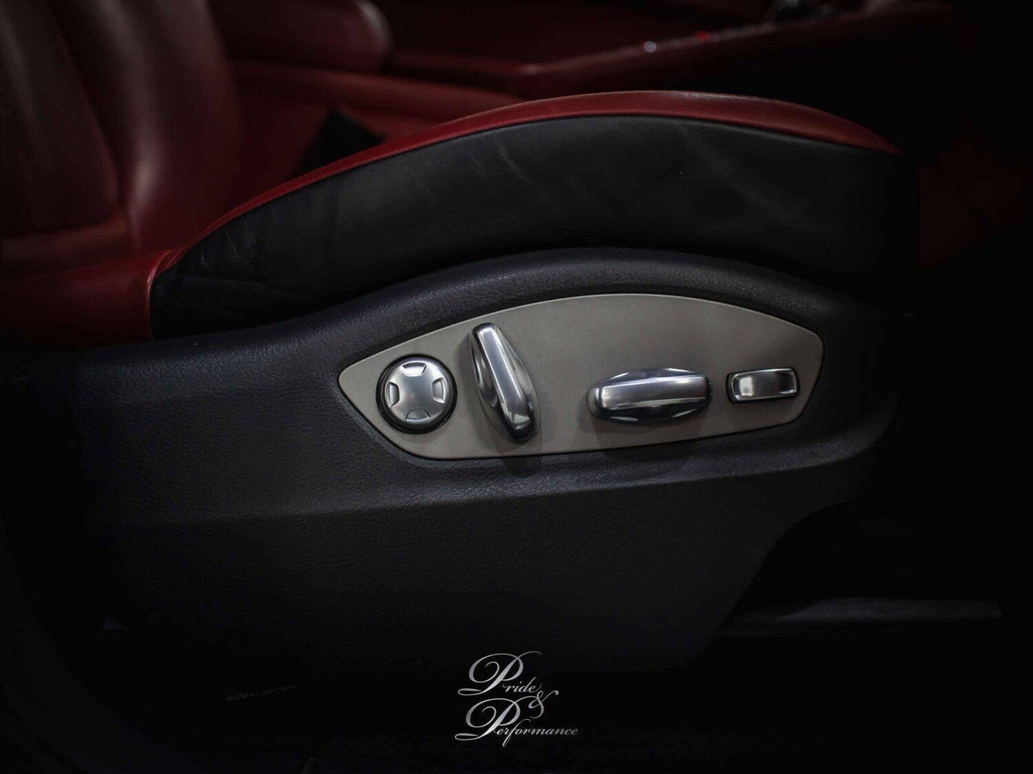 Used Porsche Macan 2015 for sale - 77575736: Photo 37