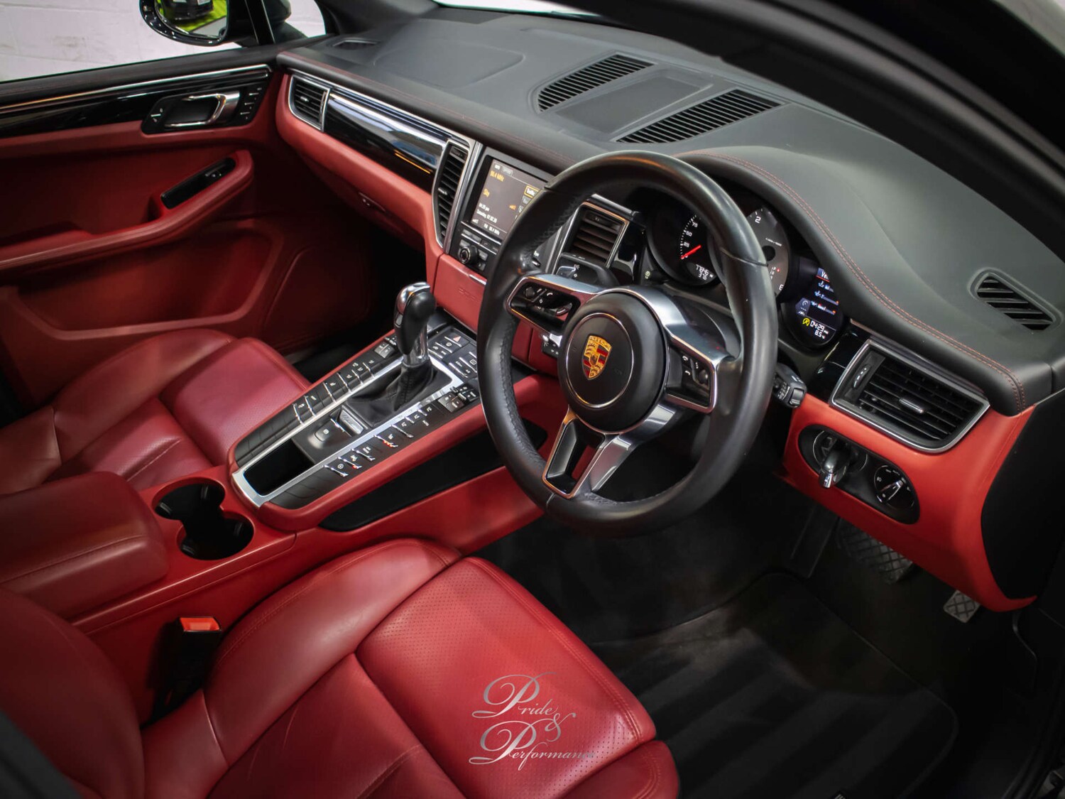 Used Porsche Macan 2015 for sale - 77575736: Photo 41