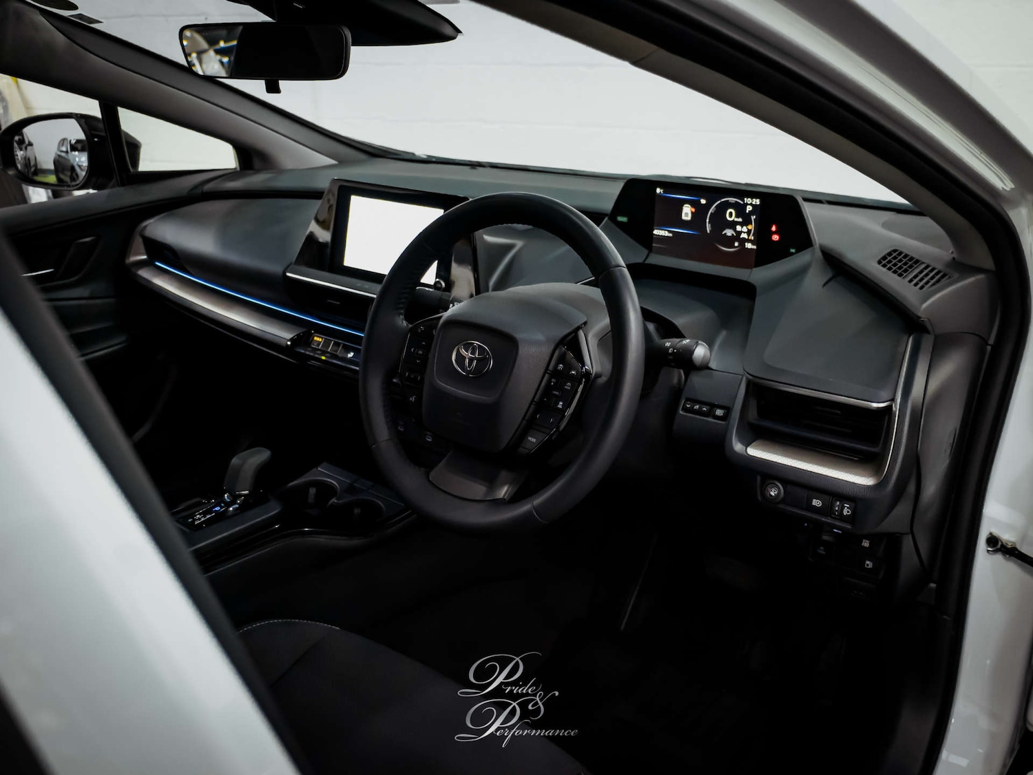 Used Toyota Prius 2025 for sale - 76829803: Photo 13