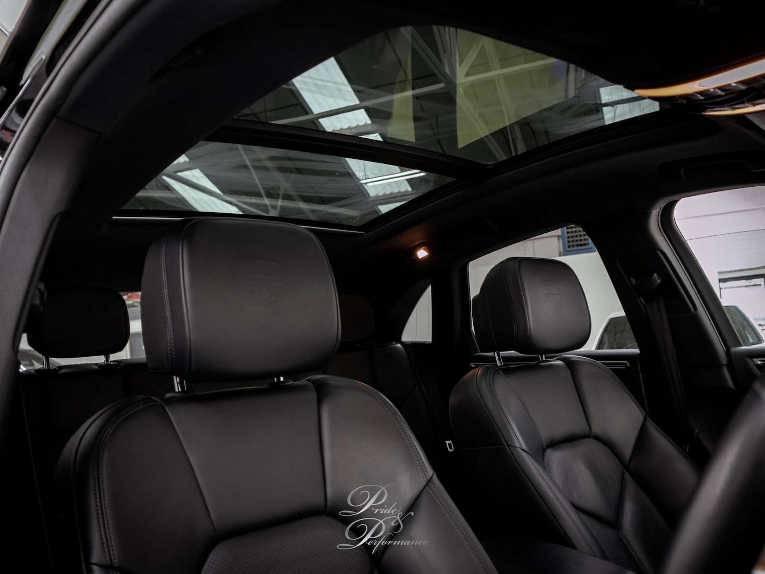 Used Porsche Macan 2015 for sale - 78198762: Photo 15