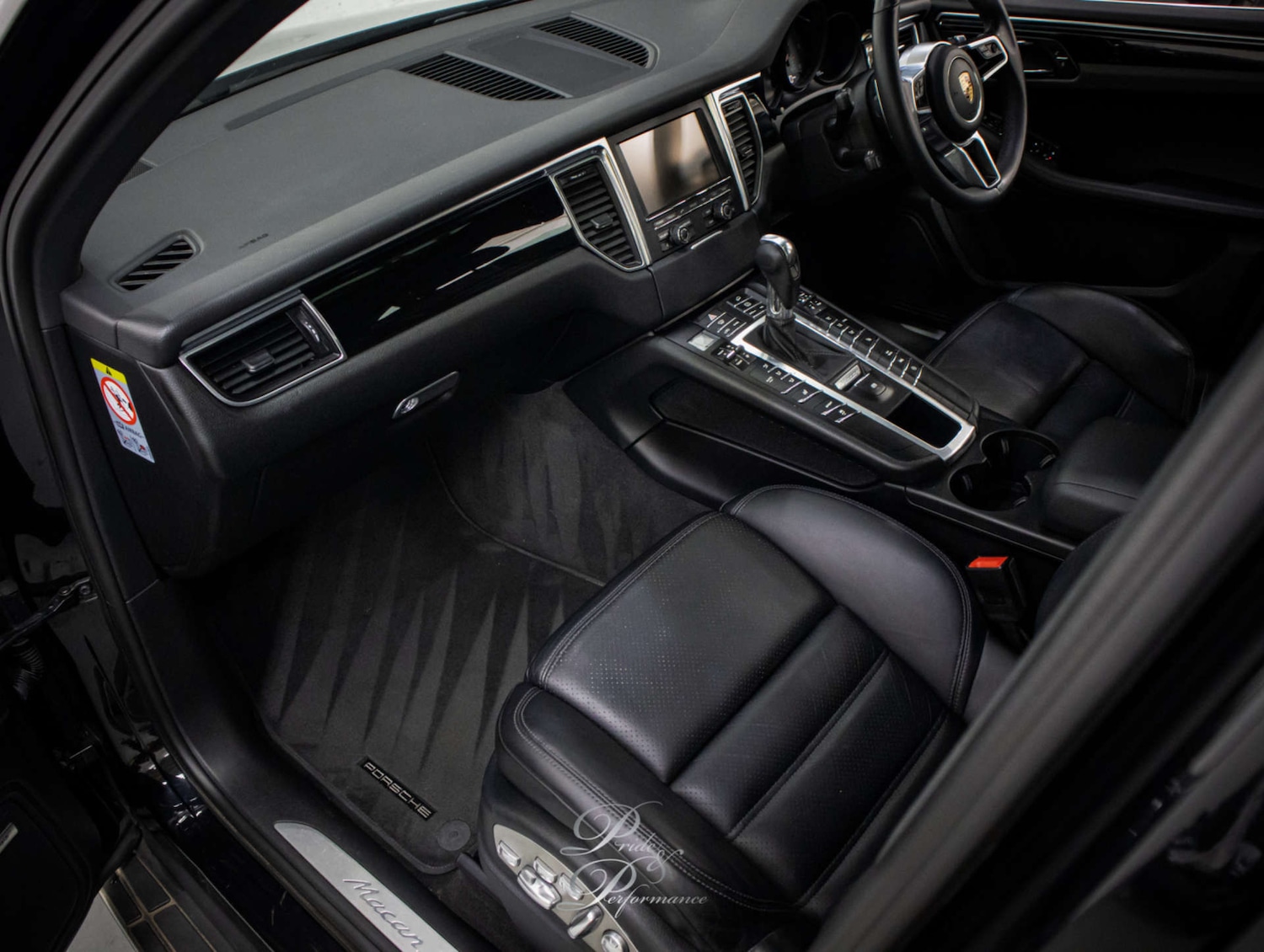 Used Porsche Macan 2015 for sale - 78198762: Photo 19