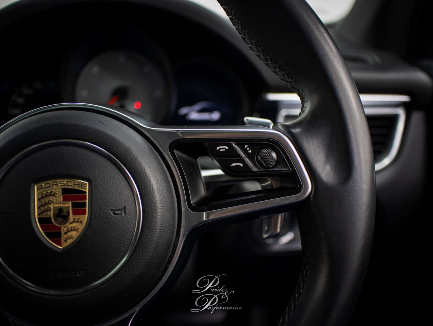 Used Porsche Macan 2015 for sale - 78198762: Photo 23