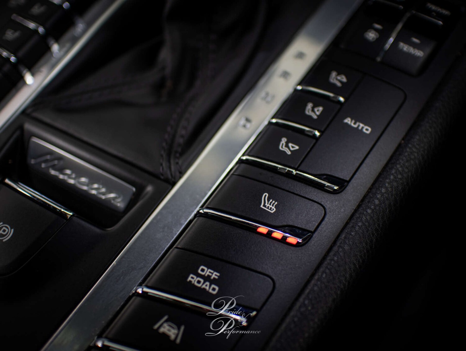 Used Porsche Macan 2015 for sale - 78198762: Photo 27