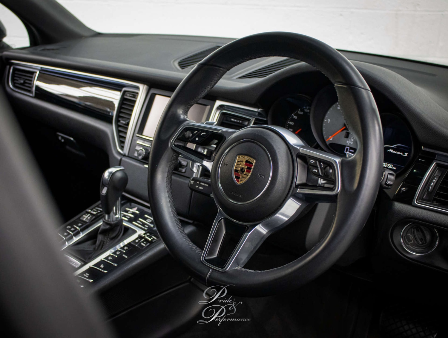 Used Porsche Macan 2015 for sale - 78198762: Photo 35