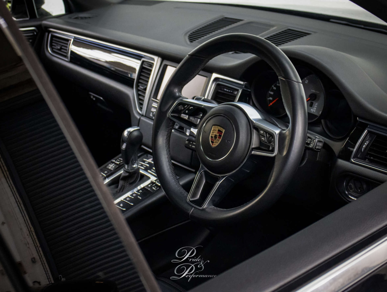 Used Porsche Macan 2015 for sale - 78198762: Photo 36