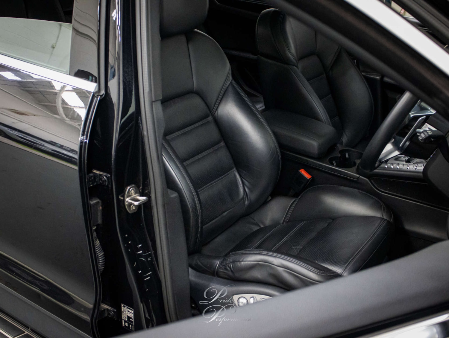 Used Porsche Macan 2015 for sale - 78198762: Photo 37