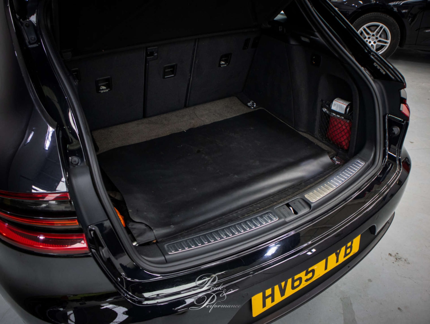 Used Porsche Macan 2015 for sale - 78198762: Photo 43