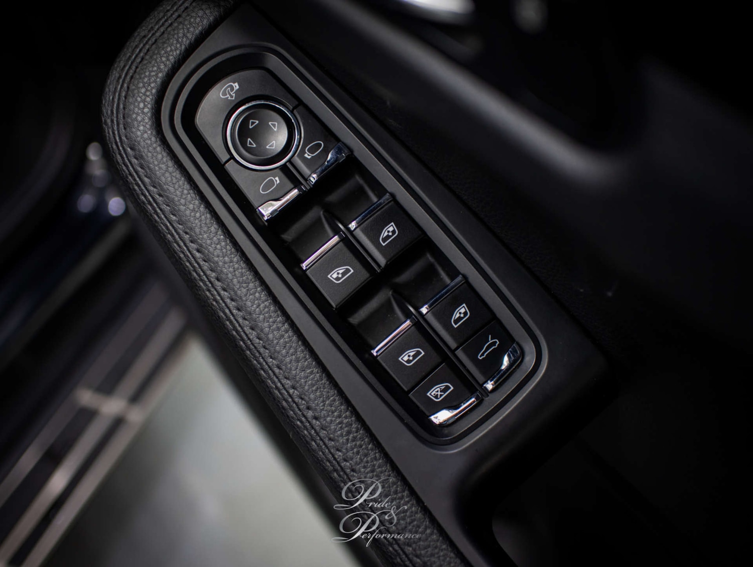 Used Porsche Macan 2015 for sale - 78198762: Photo 45