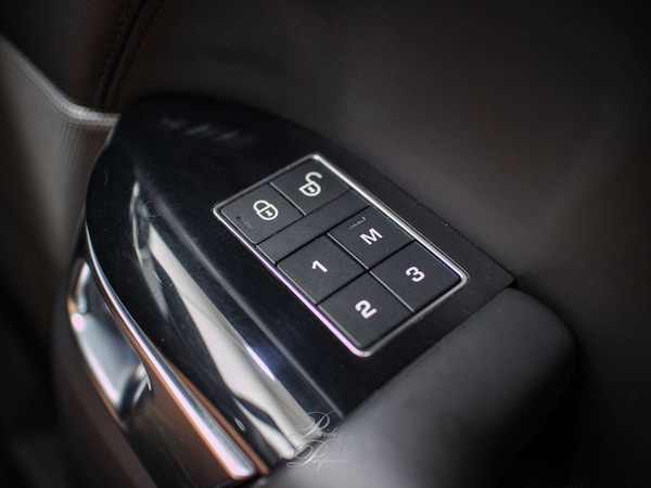 Used Land Rover Range Rover Sport 2018 for sale - 75243049: Photo 41