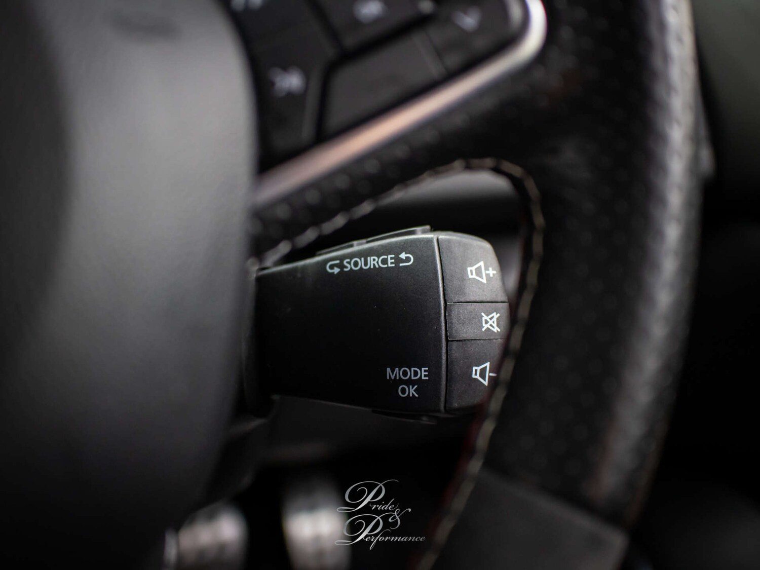 Used Renault Megane 2021 for sale - 77193209: Photo 43