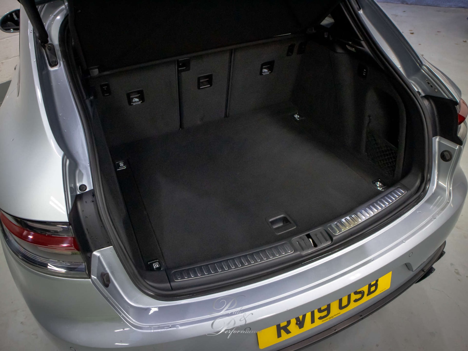 Used Porsche Macan 2019 for sale - 77118029: Photo 24