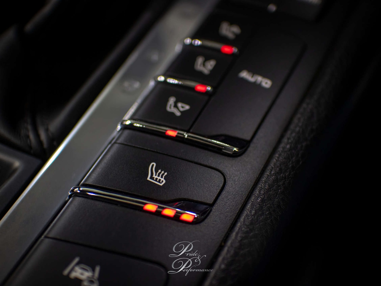 Used Porsche Macan 2019 for sale - 77118029: Photo 43