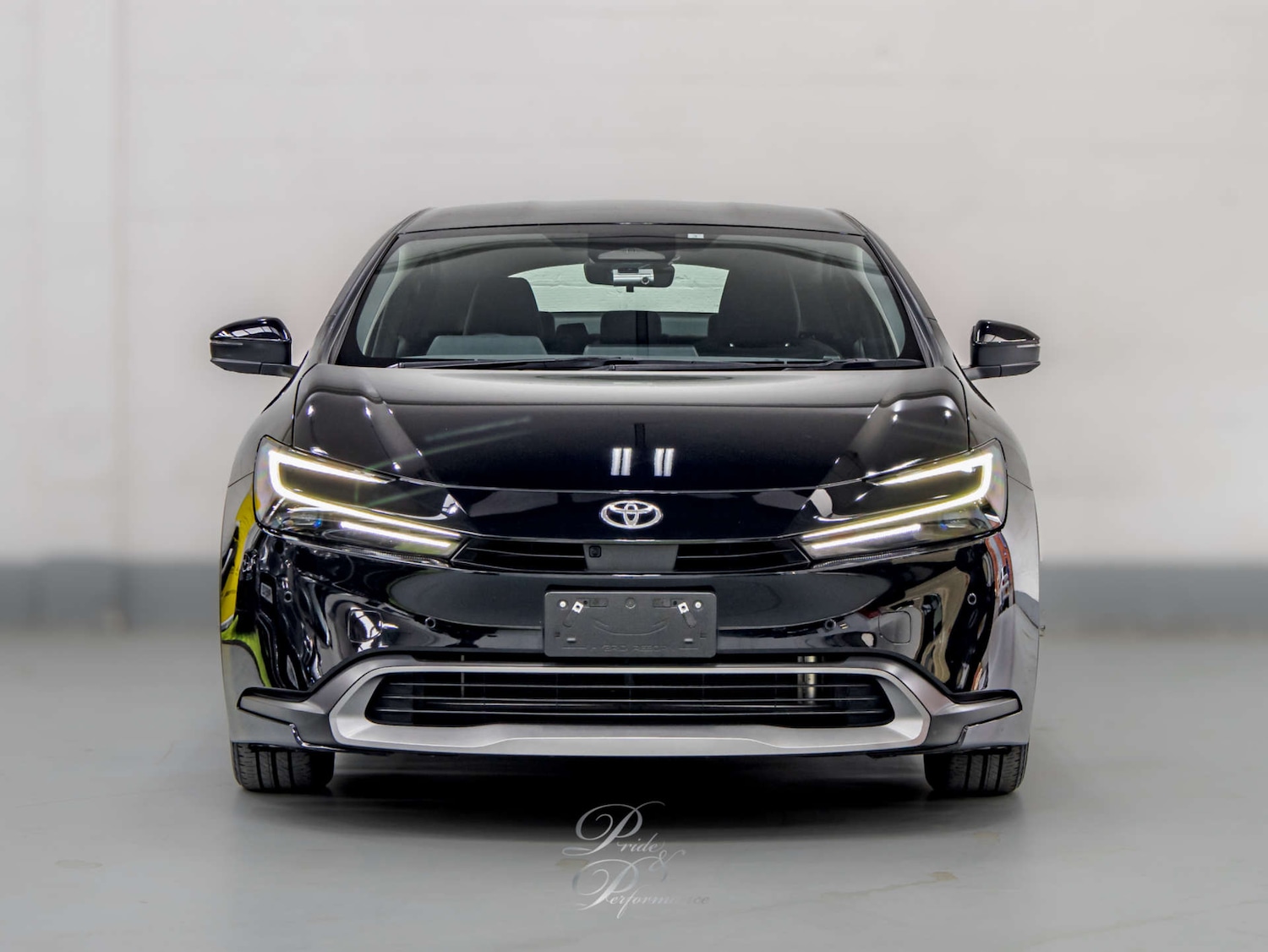 Used Toyota Prius 2025 for sale - 76642977: Photo 4