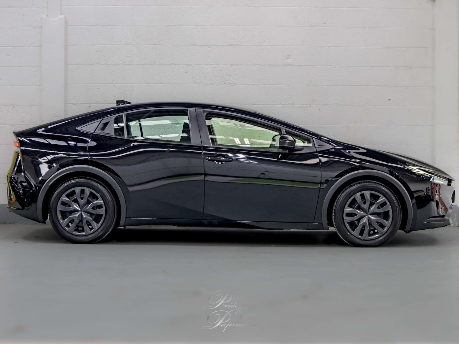 Used Toyota Prius 2025 for sale - 76642977: Photo 6