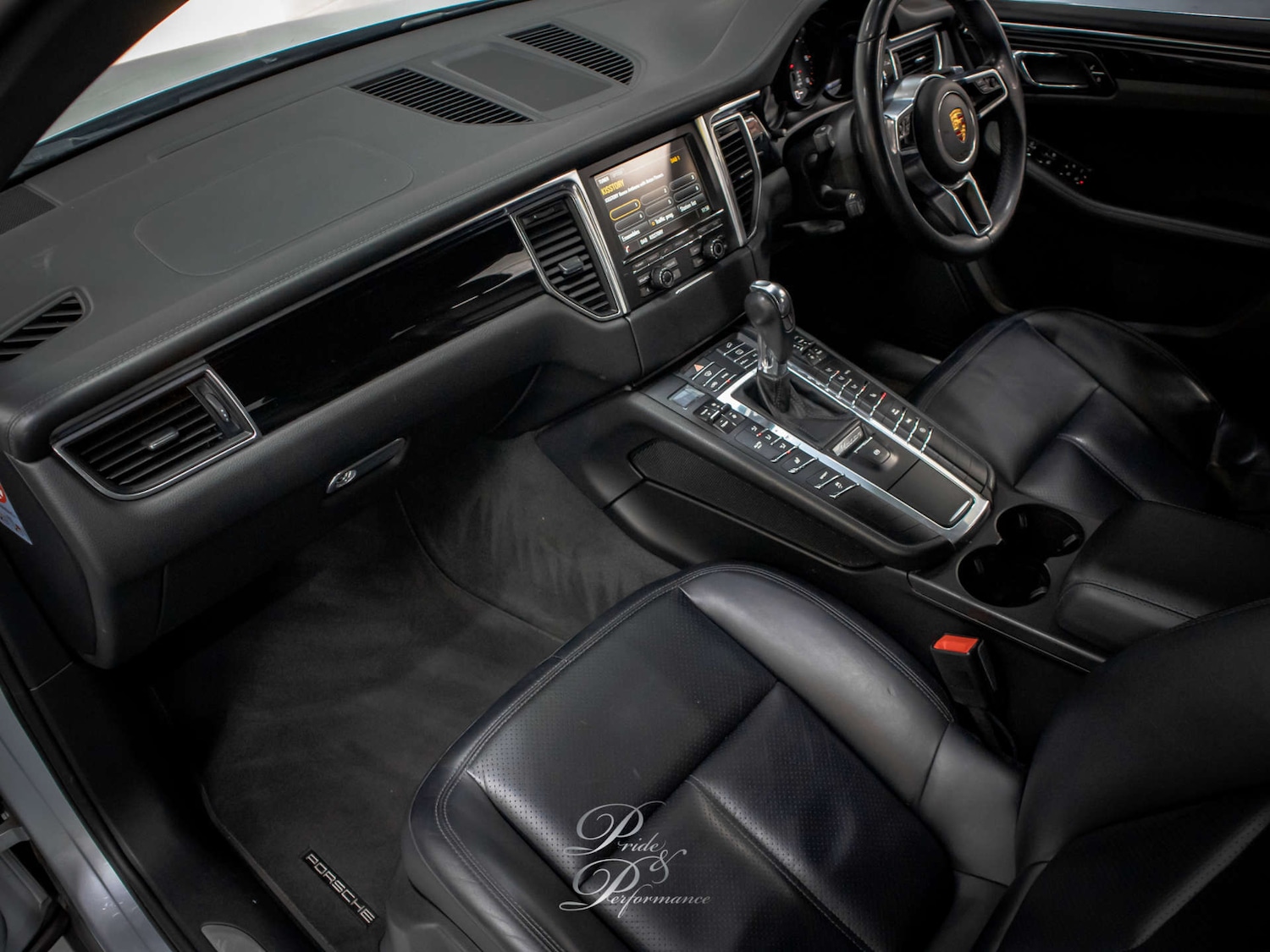 Used Porsche Macan 2015 for sale - 77978801: Photo 23