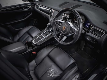 Used Porsche Macan 2018 for sale - 79523094: Photo