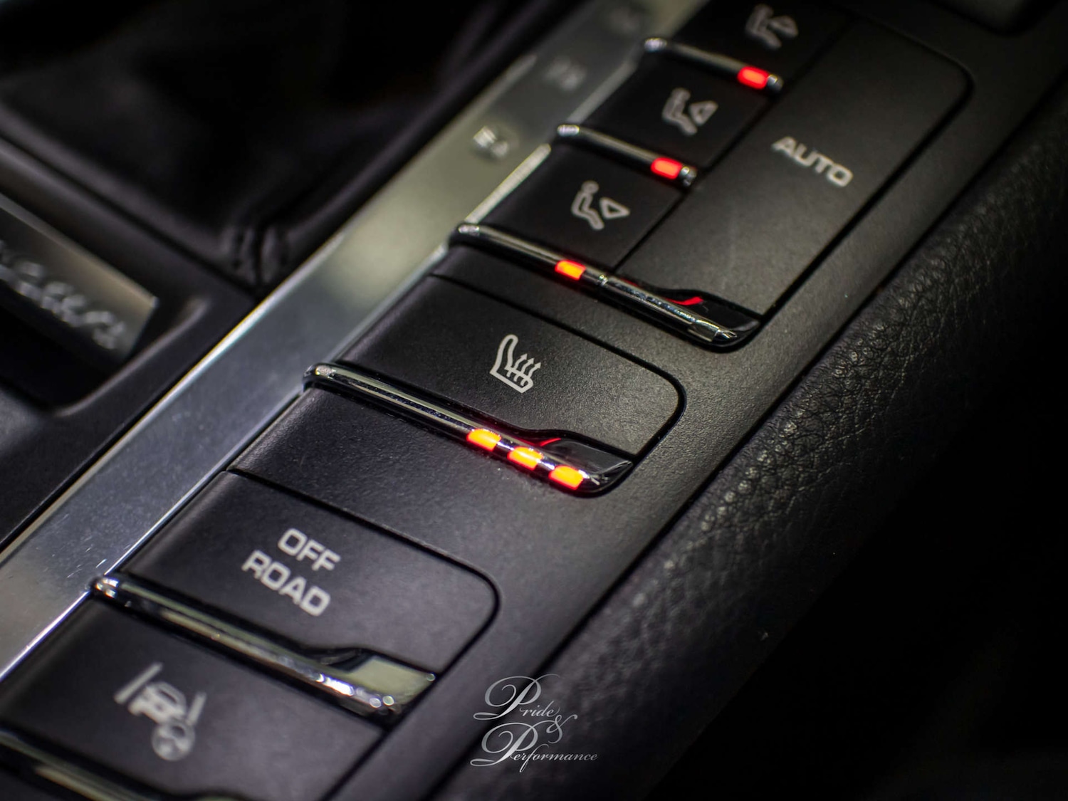 Used Porsche Macan 2014 for sale - 77803659: Photo 24