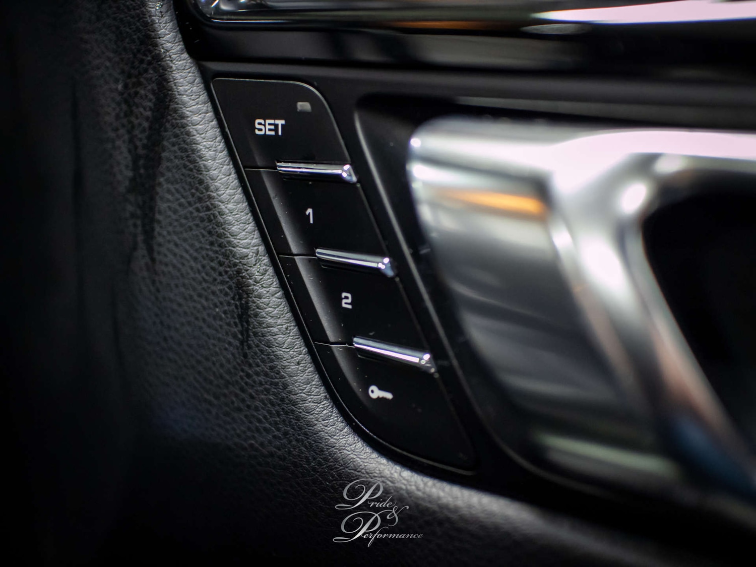 Used Porsche Macan 2014 for sale - 77803659: Photo 26