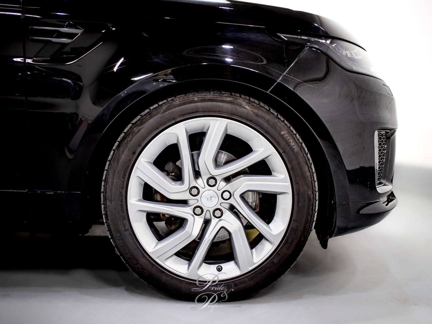 Used Land Rover Range Rover Sport 2018 for sale - 76486559: Photo 11