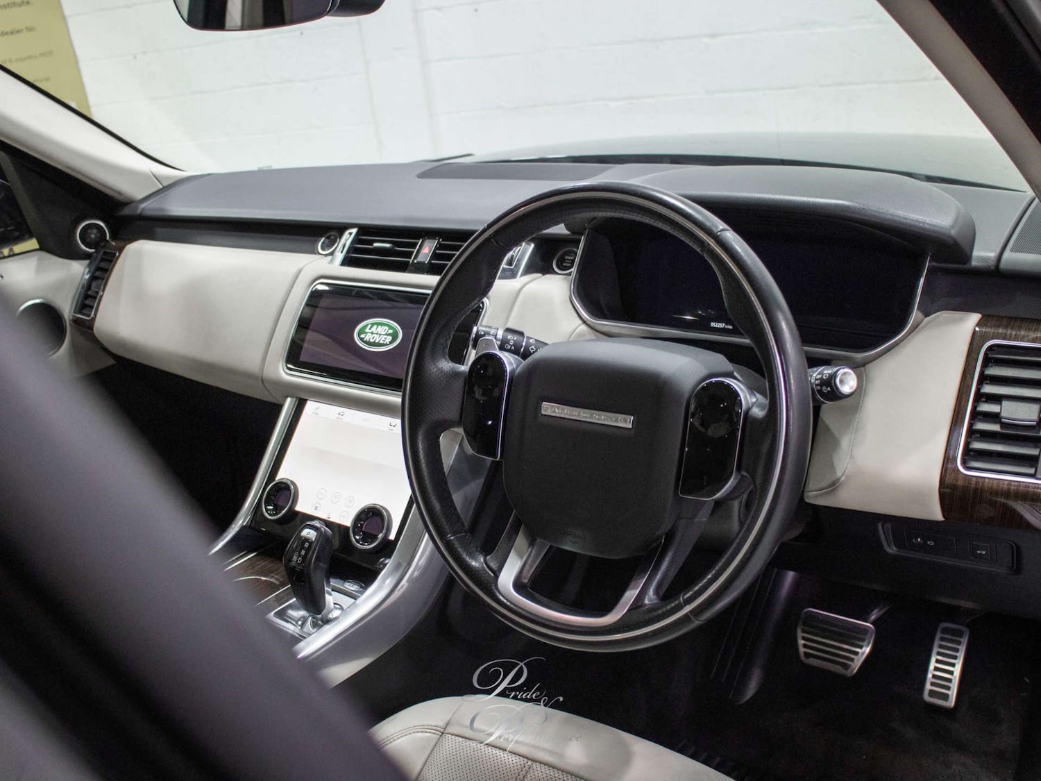 Used Land Rover Range Rover Sport 2018 for sale - 76486559: Photo 13