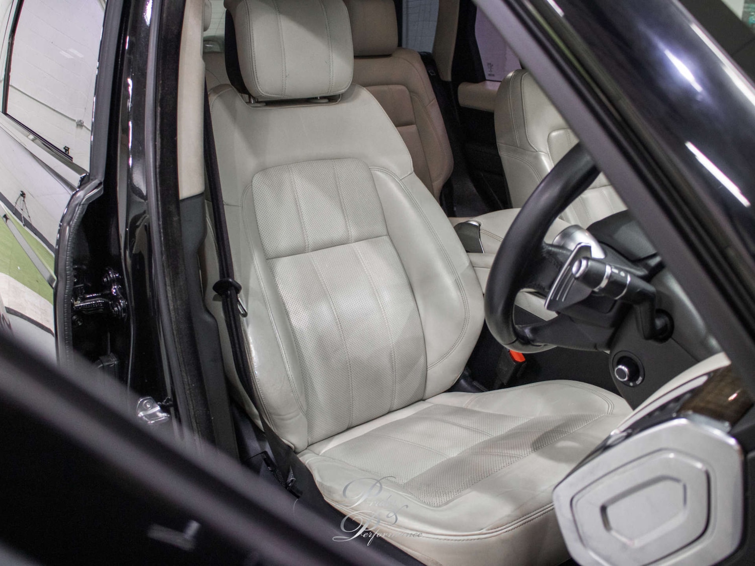 Used Land Rover Range Rover Sport 2018 for sale - 76486559: Photo 16