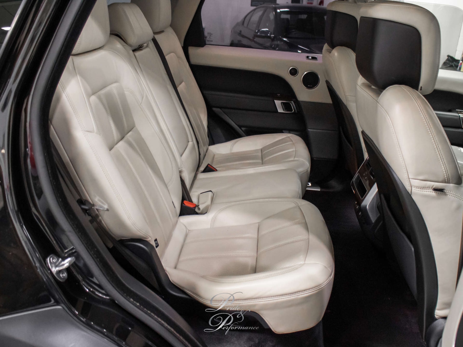 Used Land Rover Range Rover Sport 2018 for sale - 76486559: Photo 18