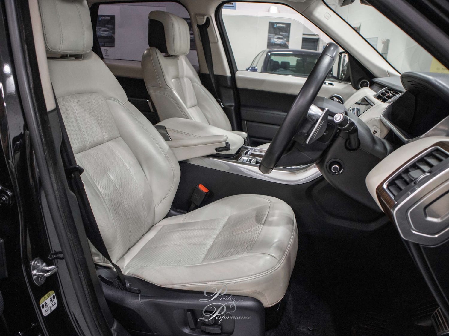 Used Land Rover Range Rover Sport 2018 for sale - 76486559: Photo 35