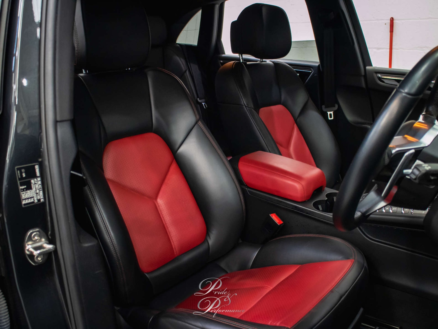 Used Porsche Macan 2018 for sale - 76900089: Photo 15