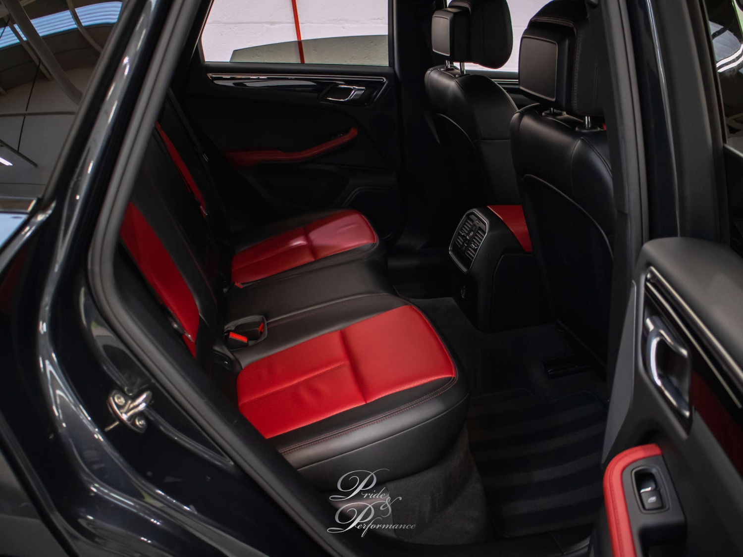 Used Porsche Macan 2018 for sale - 76900089: Photo 18