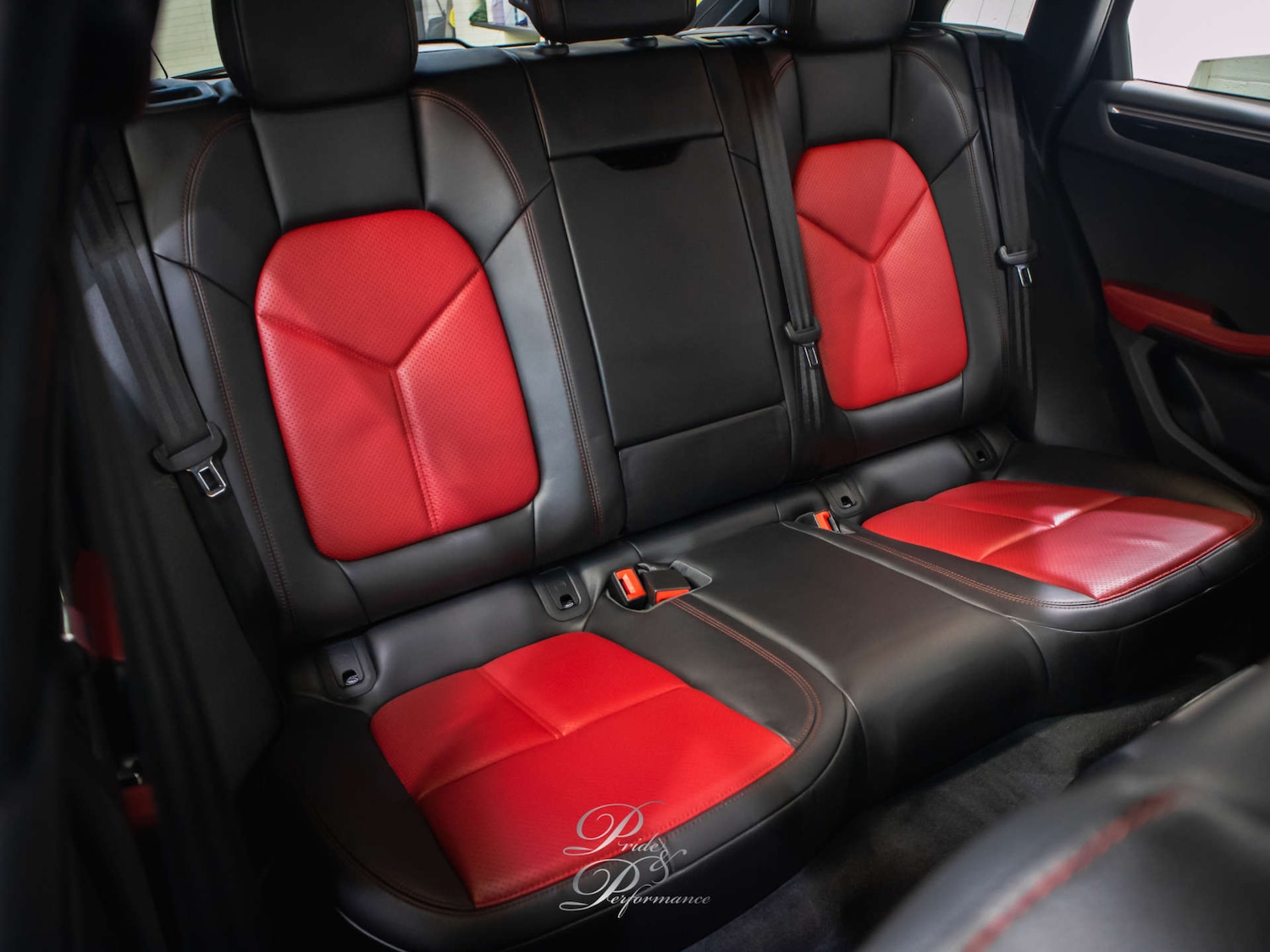 Used Porsche Macan 2018 for sale - 76900089: Photo 19