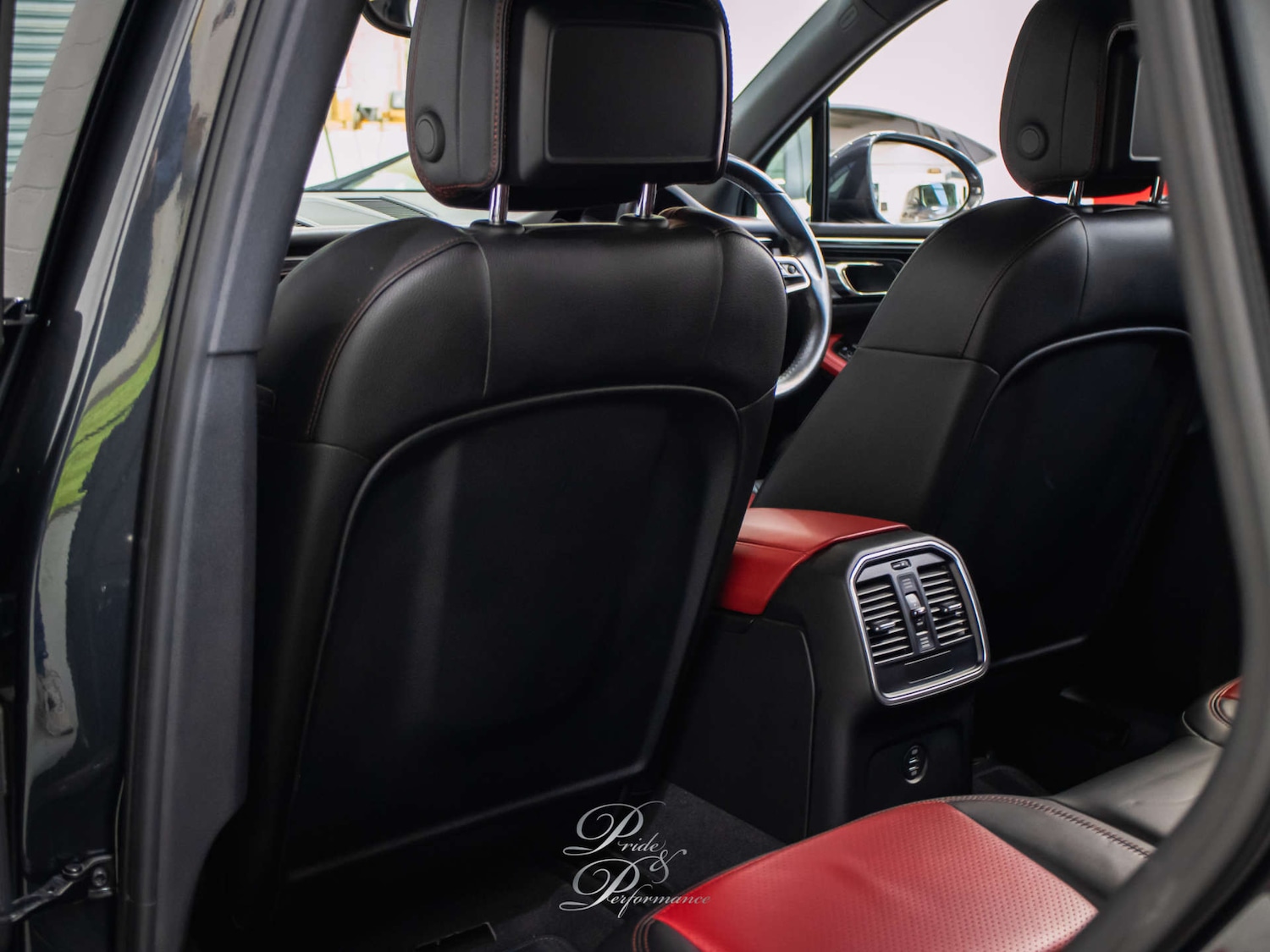 Used Porsche Macan 2018 for sale - 76900089: Photo 27