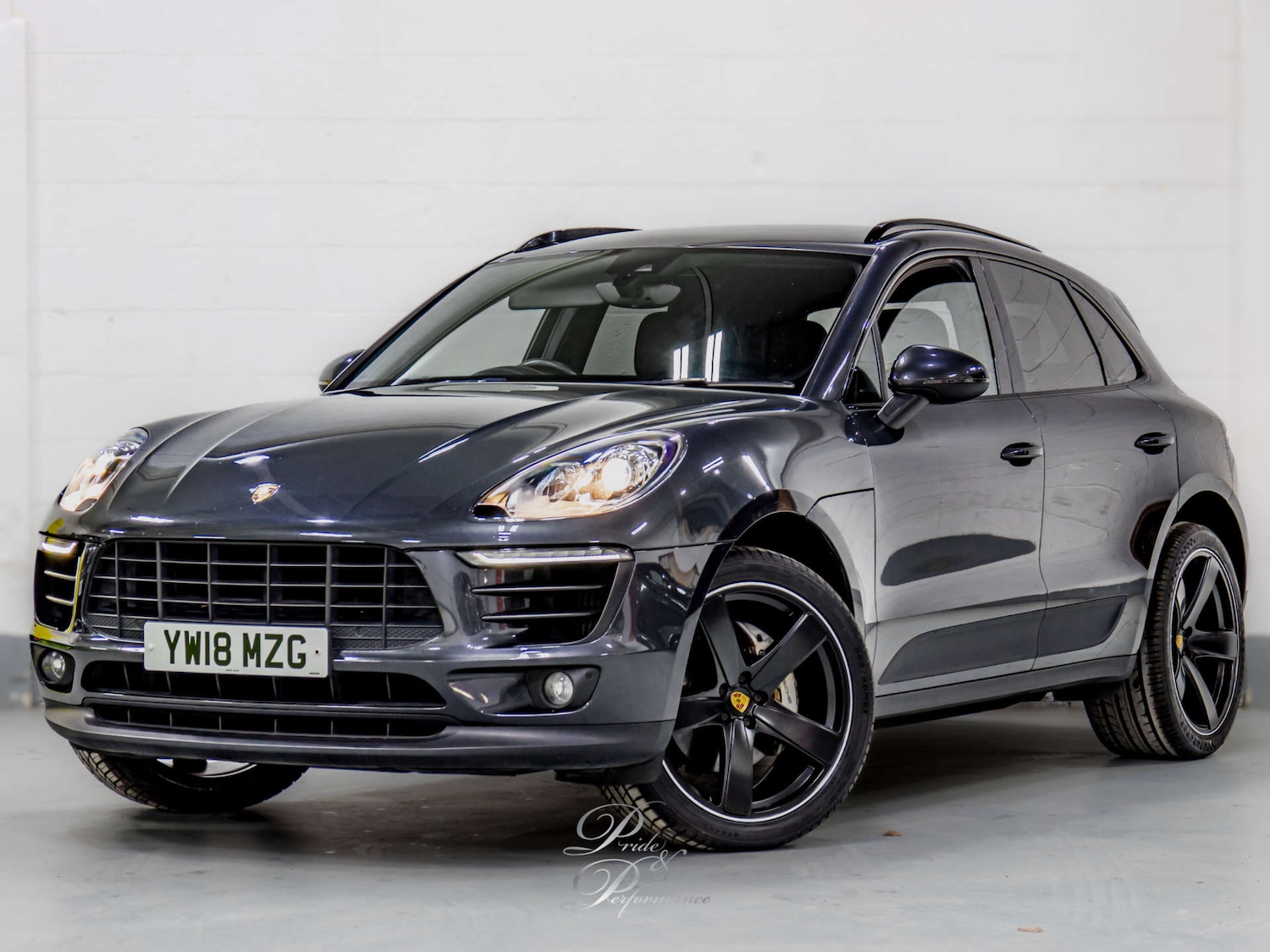 Used Porsche Macan 2018 for sale - 76900089: Photo 3