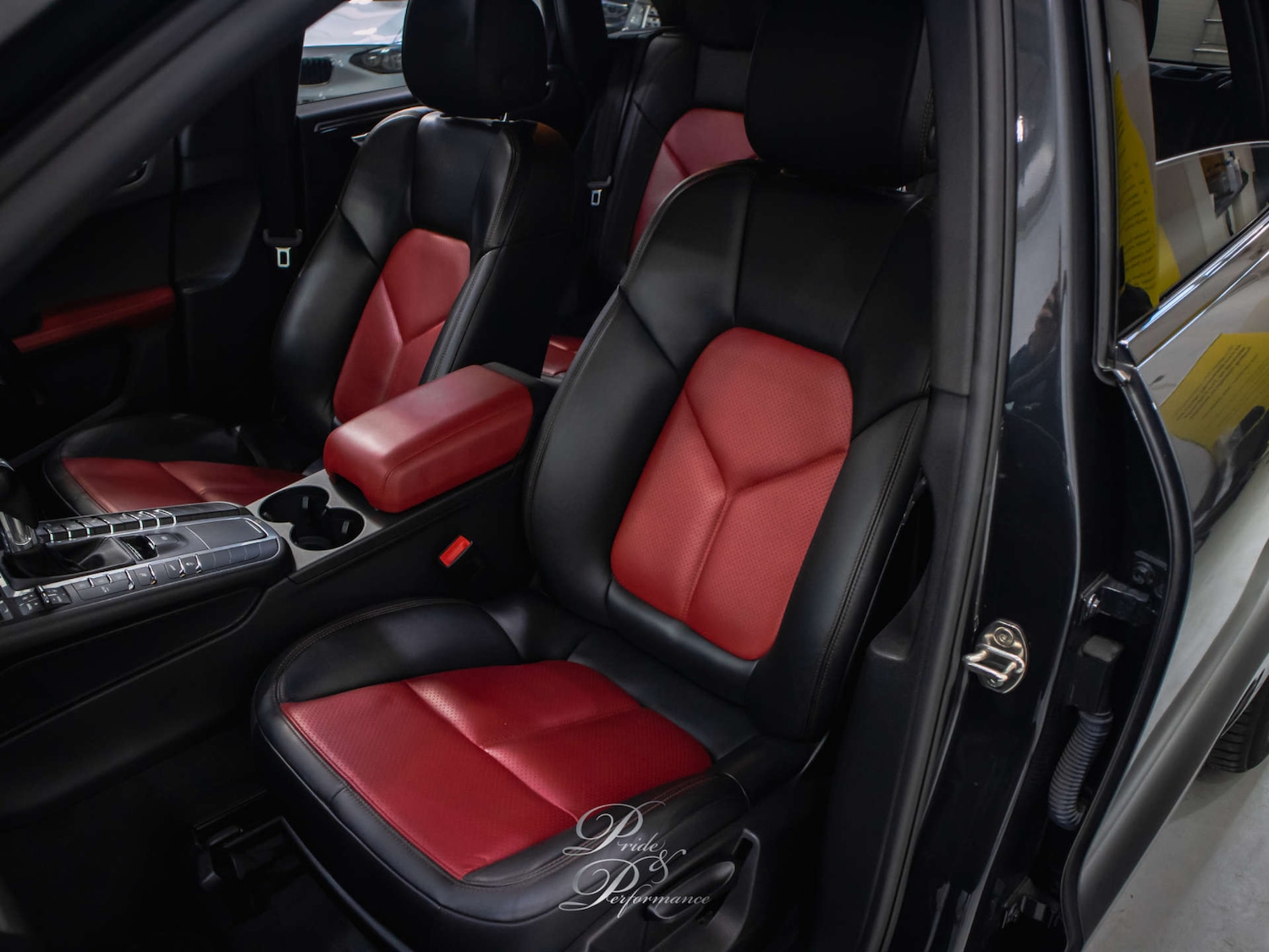 Used Porsche Macan 2018 for sale - 76900089: Photo 52