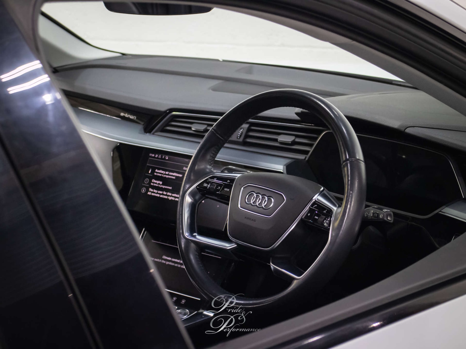 Used Audi e-tron 2020 for sale - 77434587: Photo 13