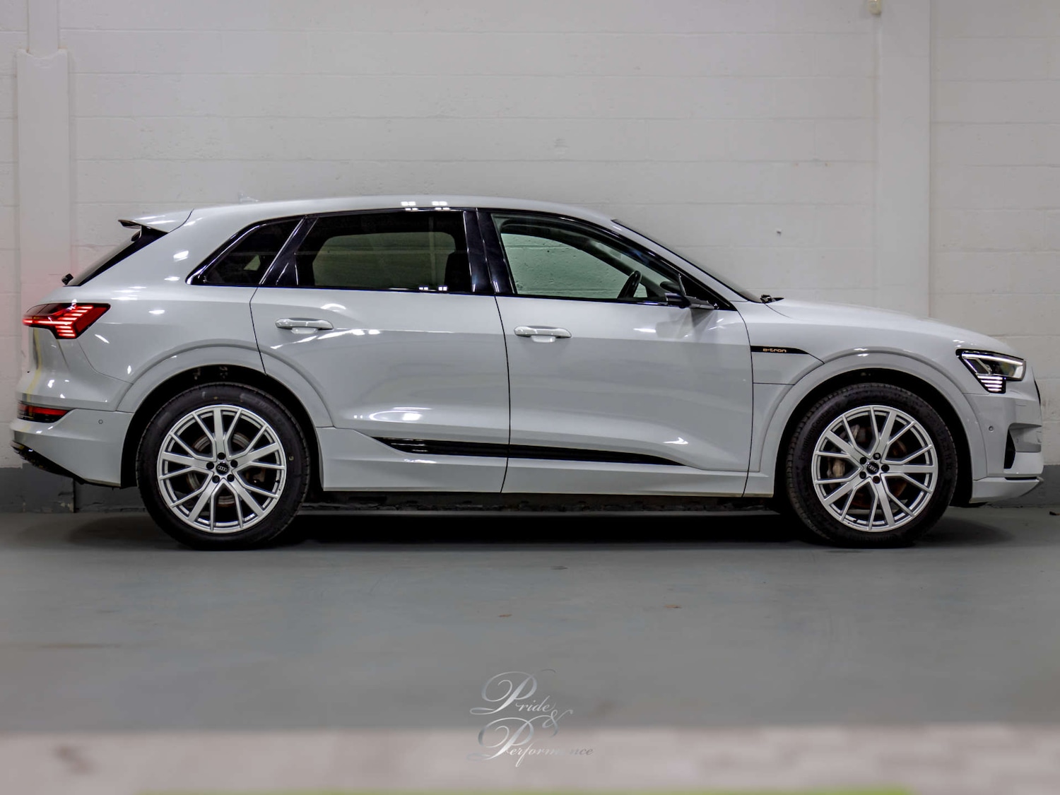Used Audi e-tron 2020 for sale - 77434587: Photo 6