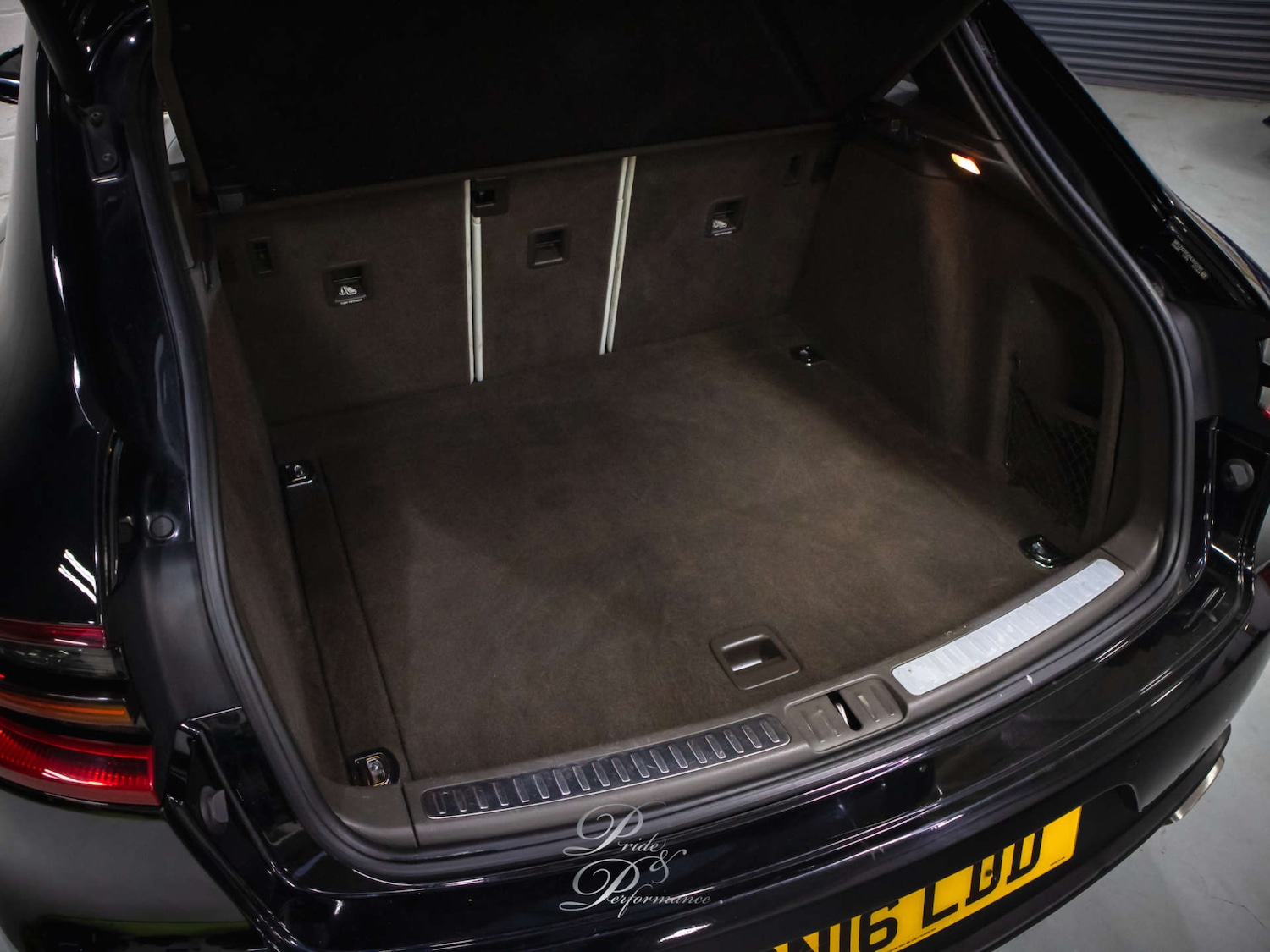 Used Porsche Macan 2016 for sale - 77431853: Photo 18